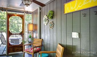 408 Clubhouse Dr, Banner Elk, NC 28604