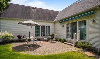 255 Bonnie Ln, Aurora, OH 44202