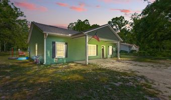 1180 Hough St, Bell, FL 32619
