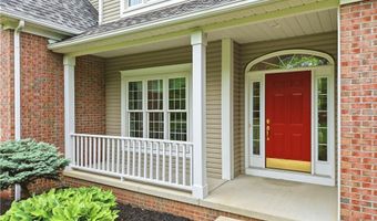 815 Centerville Trl, Aurora, OH 44202