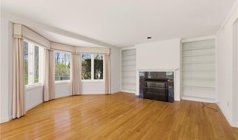 15 Hammersmith Rd 30A, Newport, RI 02840