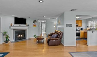44 Knoll Pl D, North Providence, RI 02904