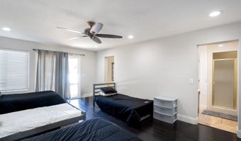 1116 Circle Dr, Escondido, CA 92025