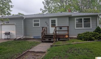 907 Black Hills Ave, Alliance, NE 69301