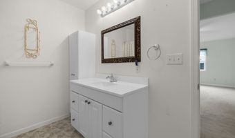 97 DRESDEN St, Astoria, OR 97103