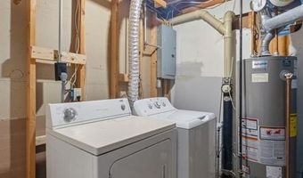 9616 Antonette Hills Dr, Affton, MO 63123