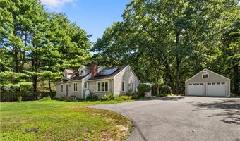 101 Hopkins Ave, Johnston, RI 02919
