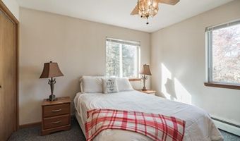 82 Lindbergh Cir, Albrightsville, PA 18210