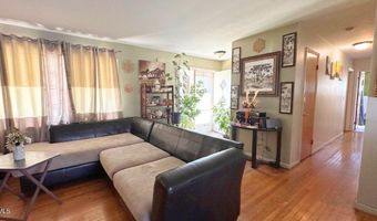 20 Danielwood Dr, Albany, NY 12211