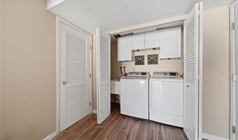 824 S Chillicothe Rd 2, Aurora, OH 44202