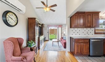 123 Royal Ave, Cranston, RI 02920
