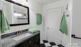4010 Hiddenbrook Dr, Charlotte, NC 28205