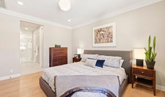16750 Coyote Bush Dr 11, San Diego, CA 92127