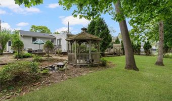 37 Charles St, Barrington, RI 02806