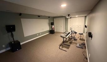 5966 Farmview Dr, Allendale, MI 49401