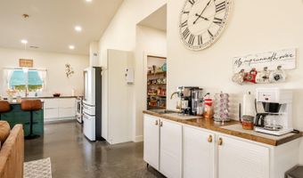 16 Peak View Dr, Buffalo, WY 82834