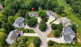 5420 Clemwood Ct SE, Ada, MI 49301