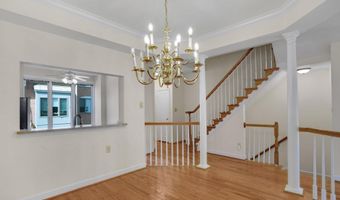 1975 N ADAMS St, Arlington, VA 22201
