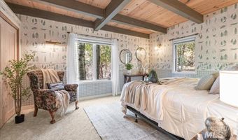 9734 Moore Dr, Cascade, ID 83611