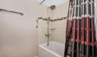 433 CHRISTOPHER Ave 34, Gaithersburg, MD 20879