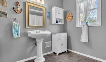 22 Longboat Ave, Barnegat, NJ 08005