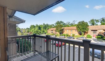 14 Riverview Dr 14, Bridgeport, CT 06604
