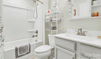 2231 Hemming Way, Boiling Springs, SC 29316
