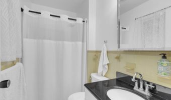 41 Elbow Hill Rd, Brookfield, CT 06804