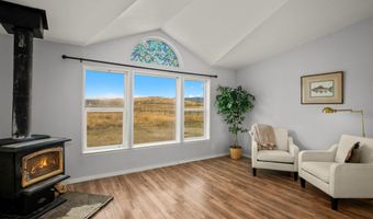 92 Lake View Dr, Carey, ID 83320