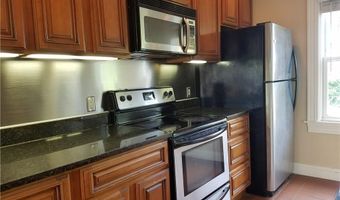 3 Bay View Ave 6, Bristol, RI 02809