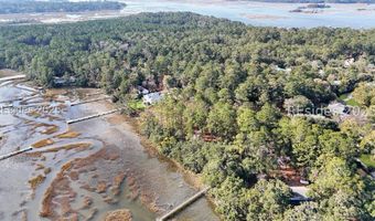 12 E River Dr, Beaufort, SC 29907