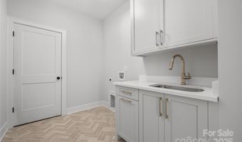 1817 Union St, Charlotte, NC 28205