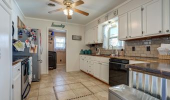 512 15th St, Abernathy, TX 79311