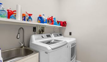 10909 BURBANK Dr, Potomac, MD 20854