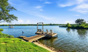 1616 Woodview Dr, Alvarado, TX 76009