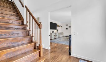728 Neptune Ave, Beachwood, NJ 08722