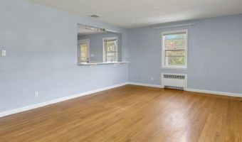 371 Northfield Dr, Bridgeport, CT 06606