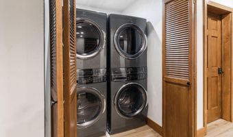 377 Holden Rd, Beaver Creek, CO 81620