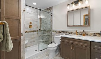 129 Woodbury, Blakeslee, PA 18610