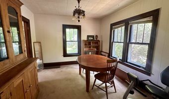 516 E MAPLE St, Appleton, WI 54915