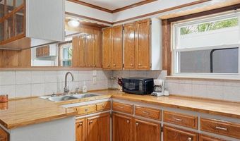 918 Columbia St, Algonac, MI 48001