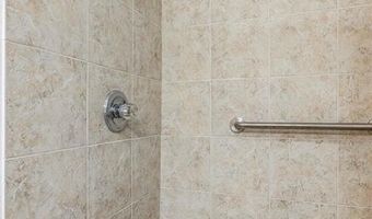 12460 Peach Orchard Rd, Bentonville, AR 72712