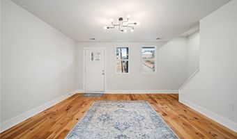 23 St Thomas St, Airville, PA 15203