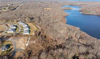 60 Hillside Ct, North Kingstown, RI 02874