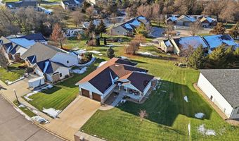 907 S 25th St, Beatrice, NE 68310