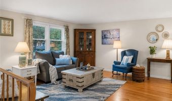 102 Windward Walk, North Kingstown, RI 02852