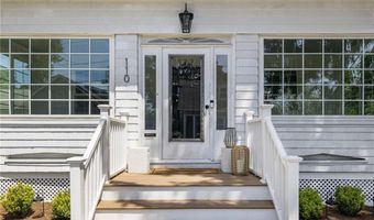 110 Spofford Ave, Warwick, RI 02888