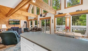 30 Beaver Bog Ln, Abbot, ME 04406