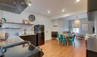 26 Cliff Ave 2, Newport, RI 02840