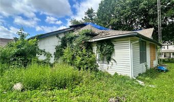 617 N Houston St, Adrian, MO 64720